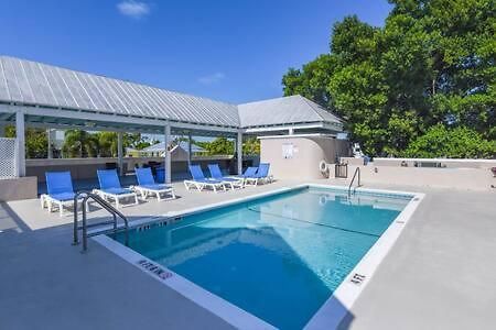 New Casa Caribe By Brightwild- Two-Story Condo Rooftop Pool คีย์เวสต์ ภายนอก รูปภาพ